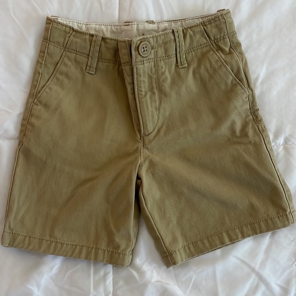 Two pairs of Gap 3T boys khaki shorts - Picture 2 of 3
